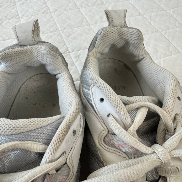 Nike Xccelerator TR Running Shoes White Silver Pink 903047-064 2006 VTG 10W - Picture 9 of 12